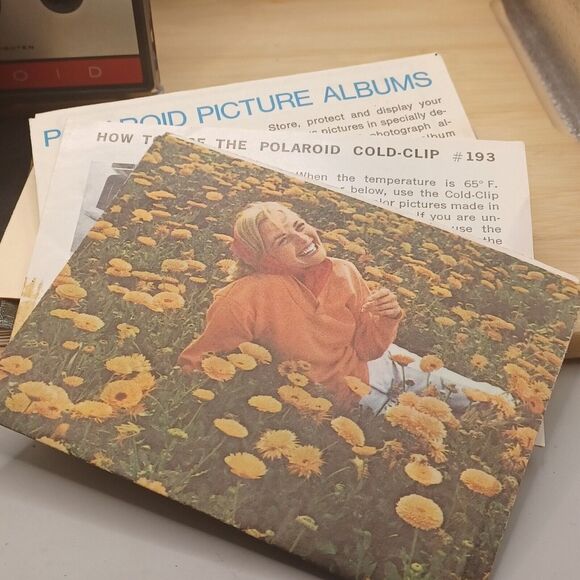 Vintage 1967 Polaroid Land Camera 220 Packfilm Camera - Picture 6 of 16